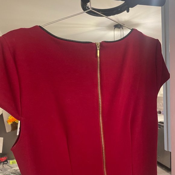 Red Dress Spense Size 10 - Picture 10 of 10